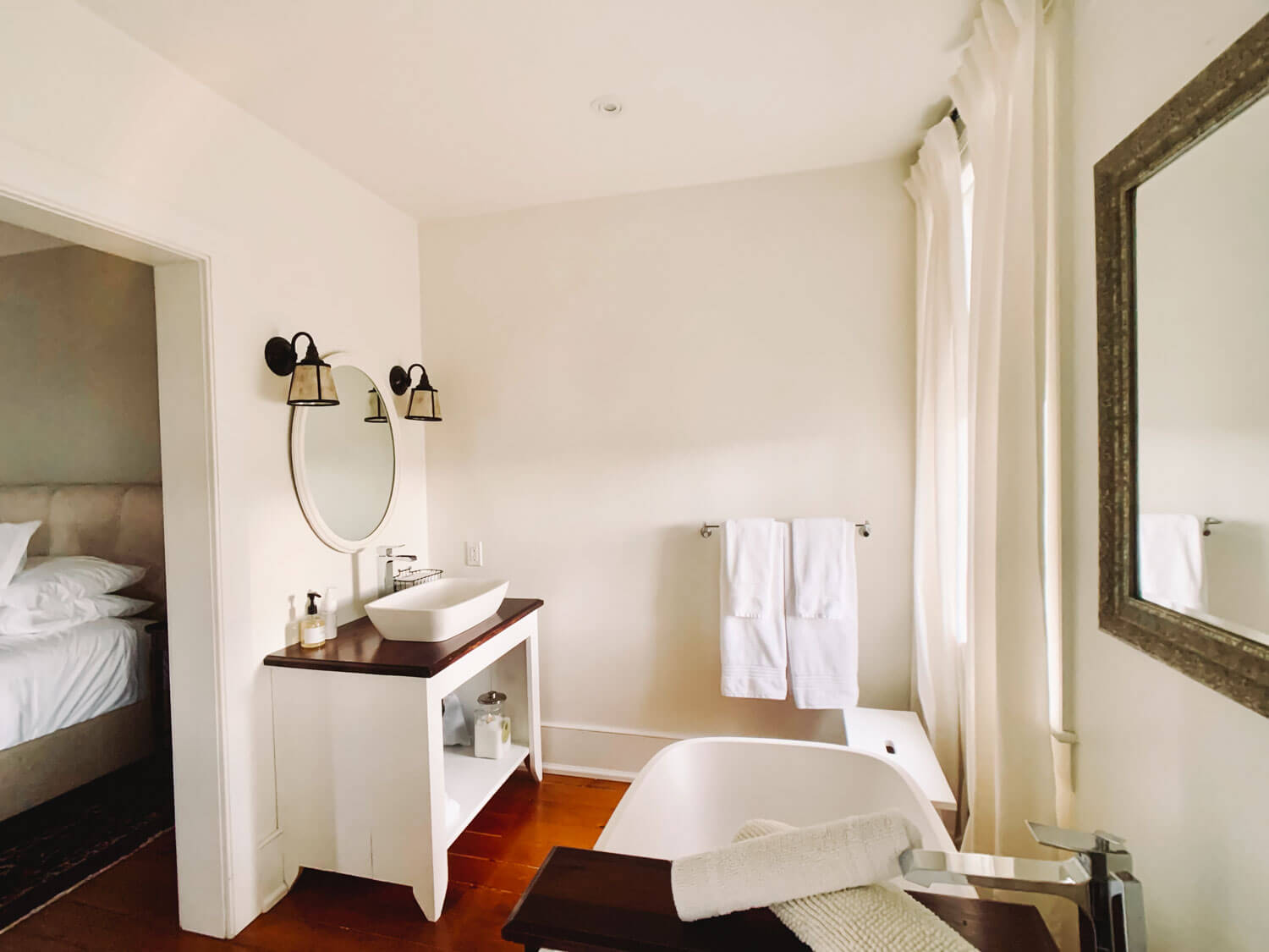 The Woodbourne Inn — Room 1