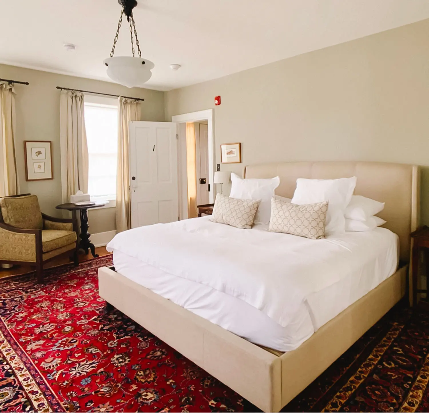 The Woodbourne Inn – Room 1