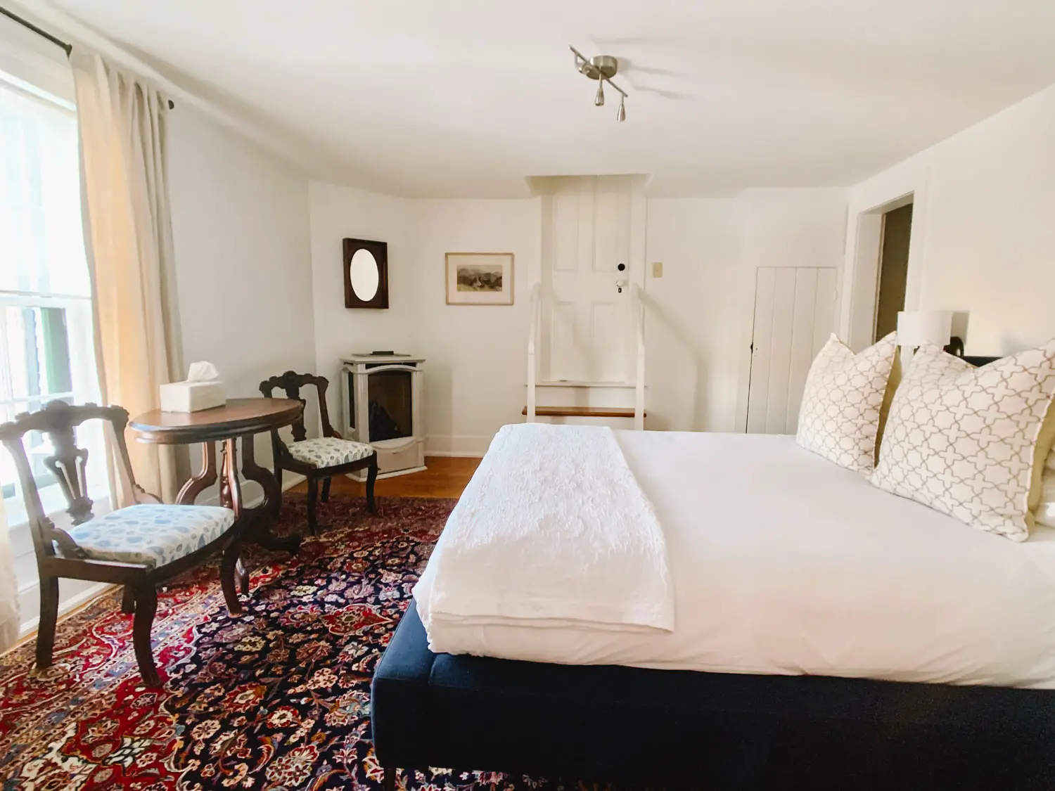 The Woodbourne Inn — Room 3