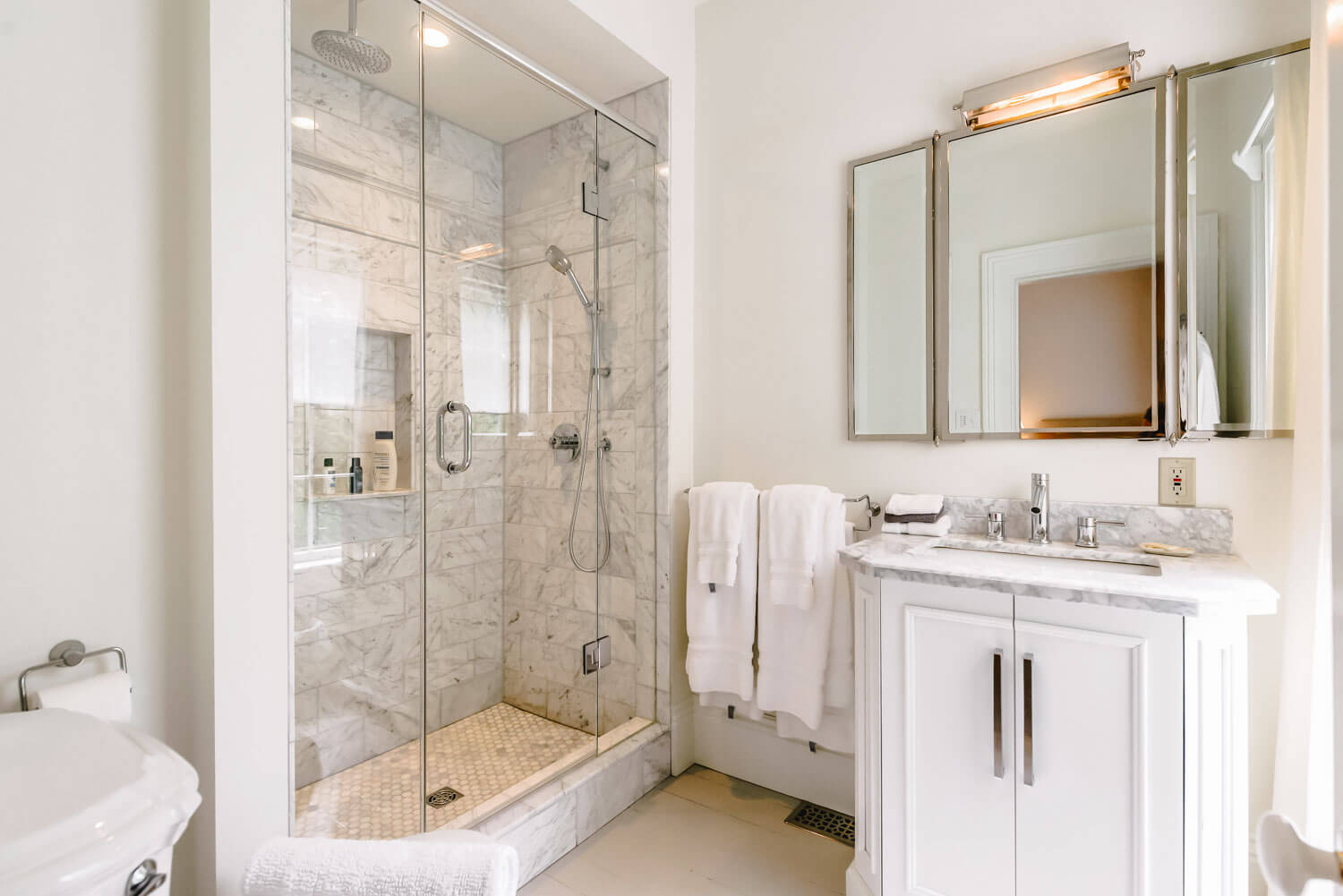 The Woodbourne Inn — Room 6
