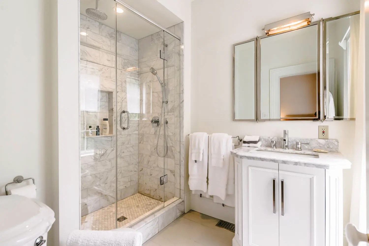 The Woodbourne Inn — Room 6