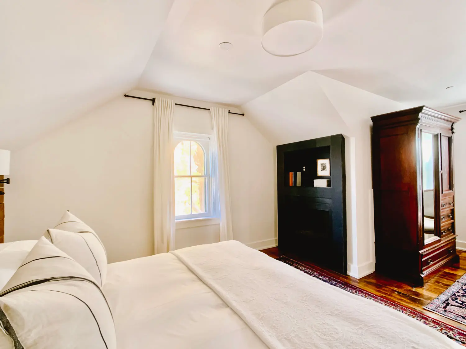 The Woodbourne Inn — Room 7