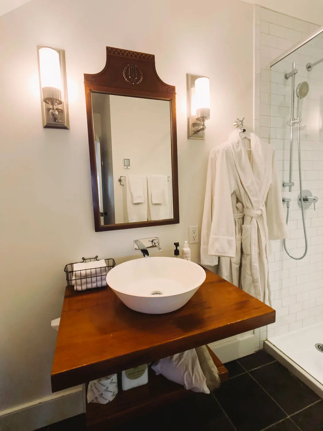 The Woodbourne Inn — Room 8